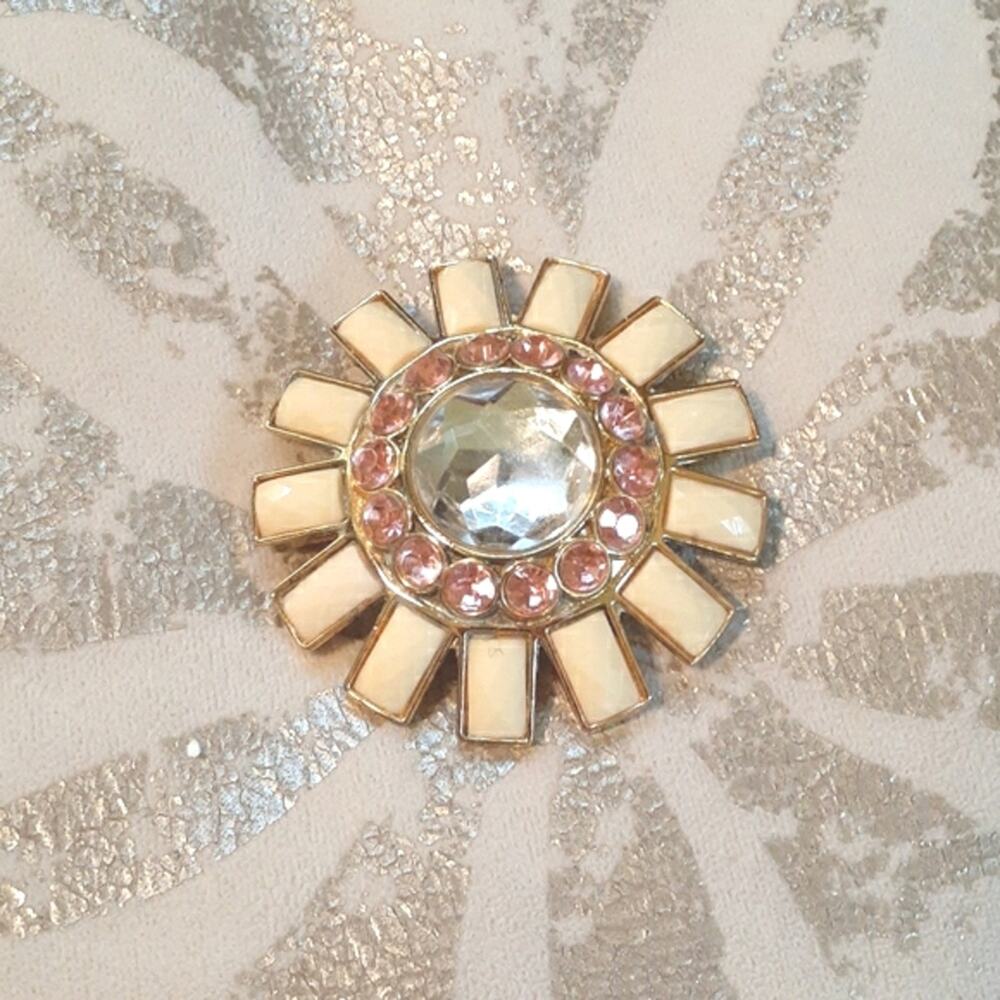 Rare 1960s Dome Flower Brooche‎ Coat PIn 3 inch Bling Scarf Ring Rhinestone Vntg